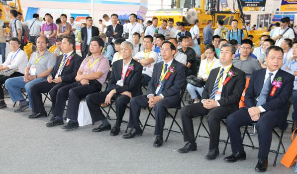 山推、混凝土、混凝土機(jī)械、混凝土機(jī)械應(yīng)用技術(shù)