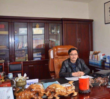 混凝土、倪文勇