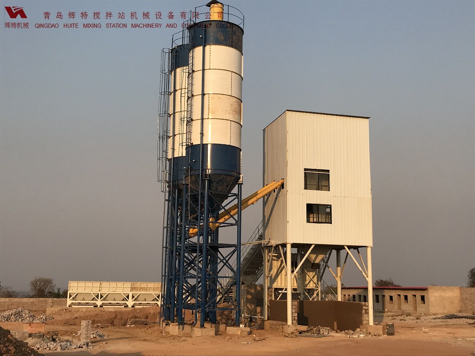 輝特混凝土攪拌站HZS120采用國內(nèi)外知名品牌，大大降低了設(shè)備故障率