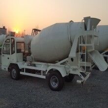 江西吉安買(mǎi)混凝土攪拌車就去濟(jì)寧金億