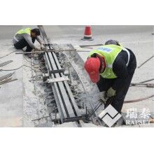 橋頭跳車現(xiàn)象是橋梁伸縮縫的什么問題導(dǎo)致的呢？