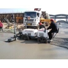 廠家生產(chǎn)水泥找平機 攤鋪整平機 駕駛式激光整平機