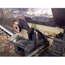 小型顎式破碎機(jī)，霸氣側(cè)漏碎石子